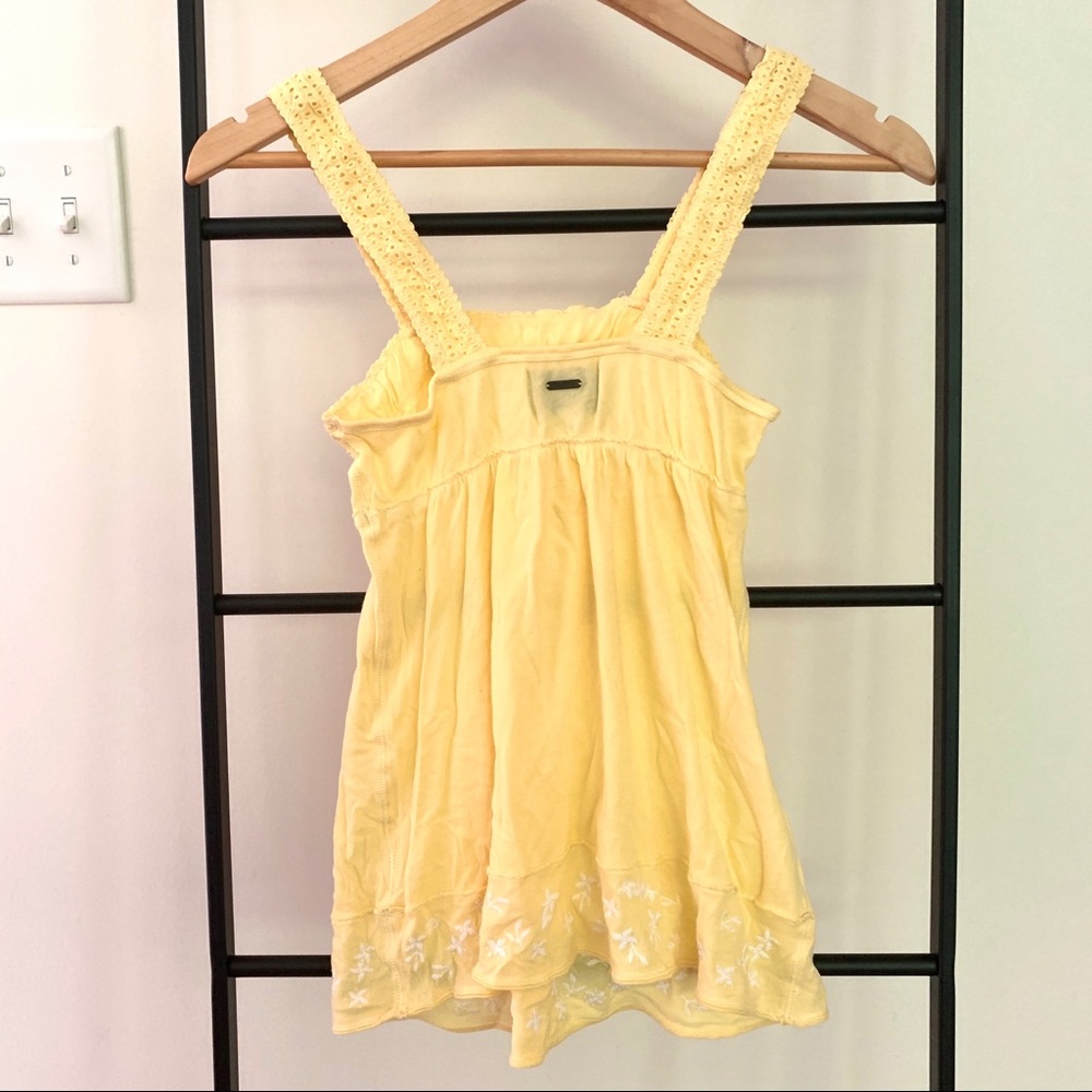 Abercrombie & Fitch Babydoll Eyelet Tank T… - Picture 5 of 8